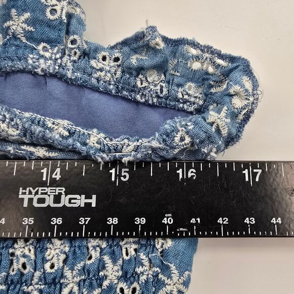 Le Lis Collection Women's Floral Eyelet Smocked Ruffle Cropped Tank Top Size M - Picture 8 of 9